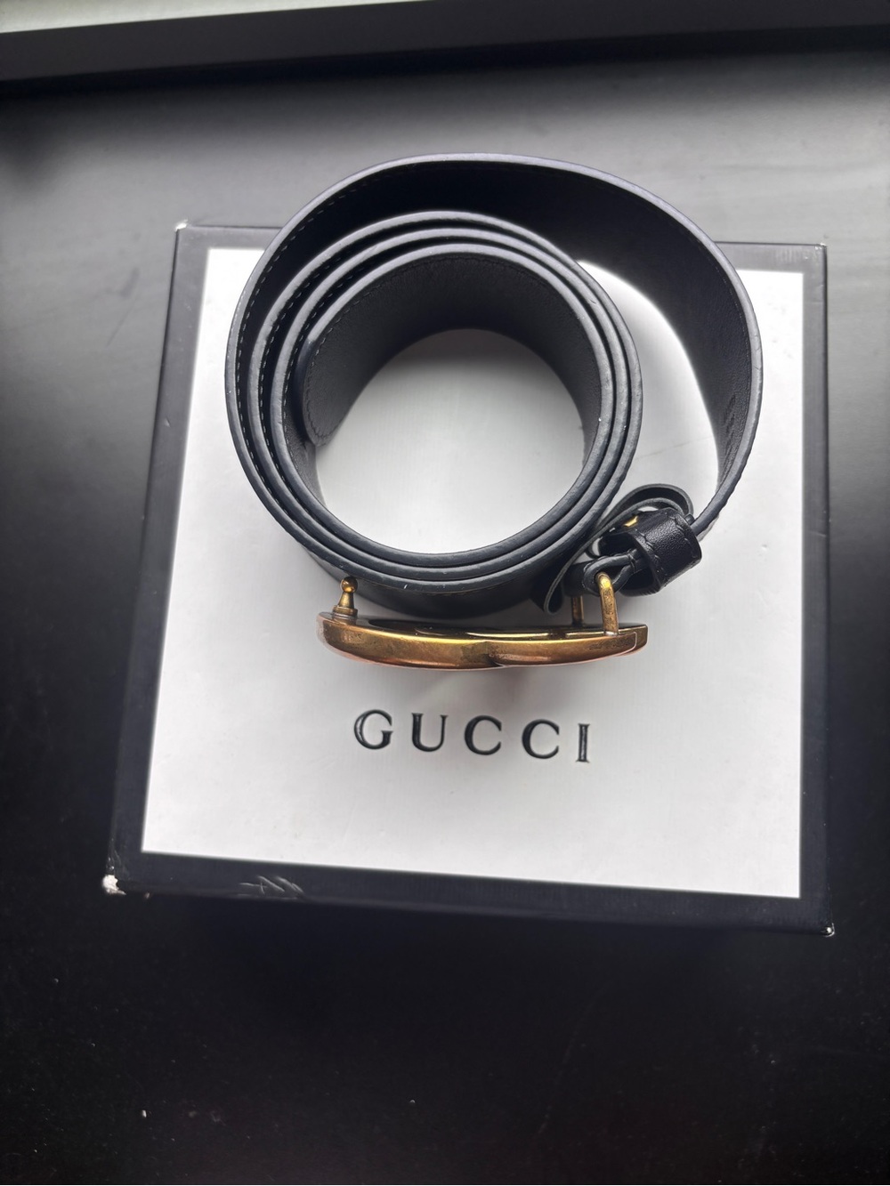 Gucci Black Leather Belt with Antique Gold Double G Buckle - Picture 4 of 5